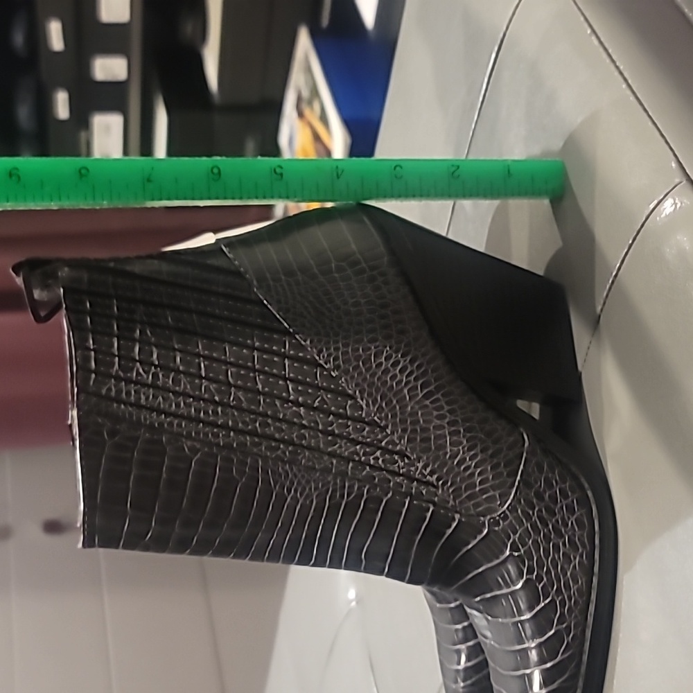 Zara Boot - Picture 5 of 5
